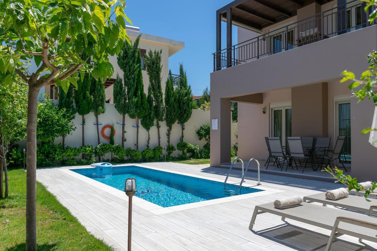 Aphrodite Adelianos Kampos Exterior photo