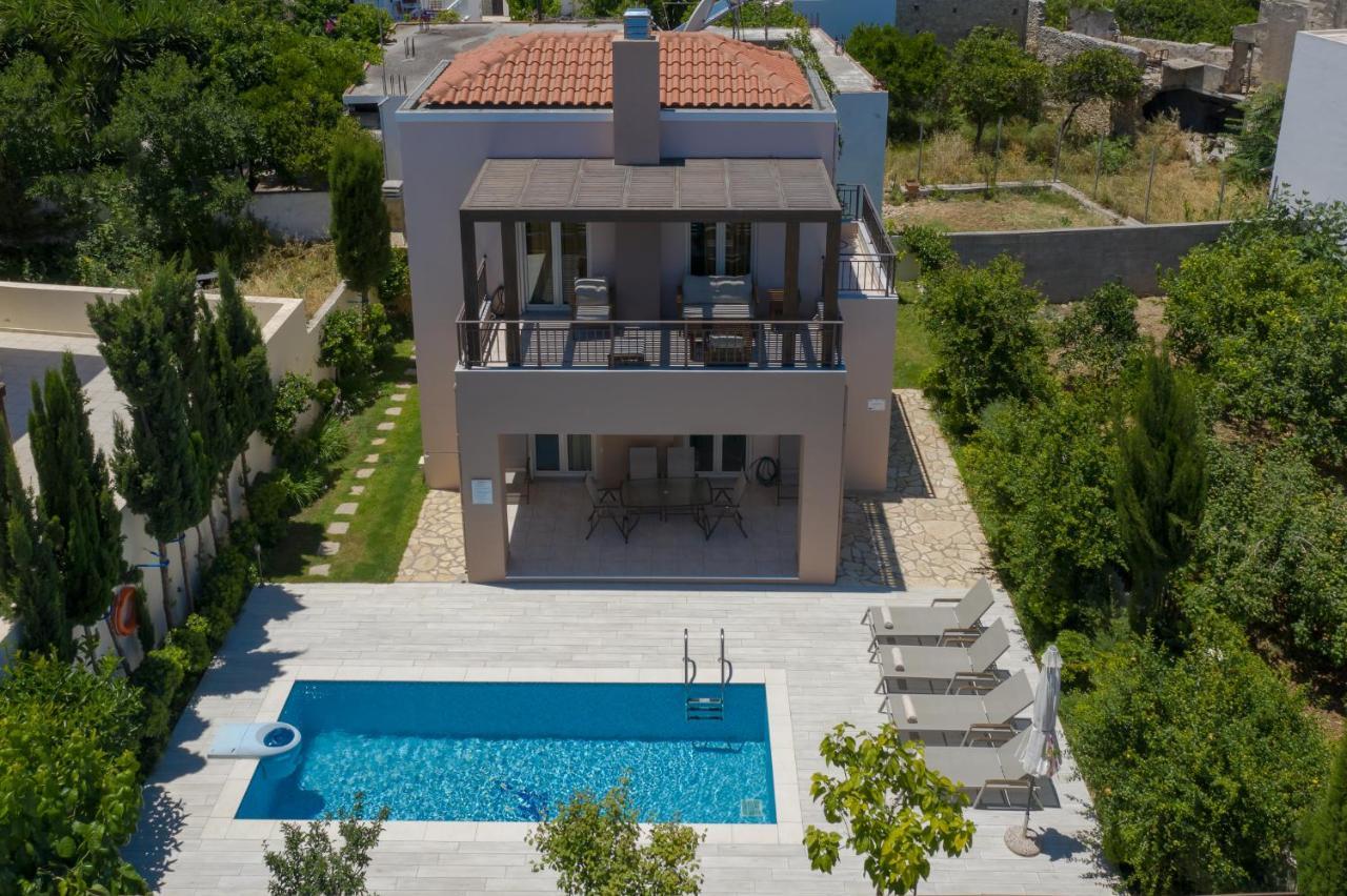 Aphrodite Adelianos Kampos Exterior photo